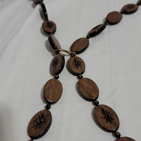 Vintage wooden necklace   - Picture 4 of 5